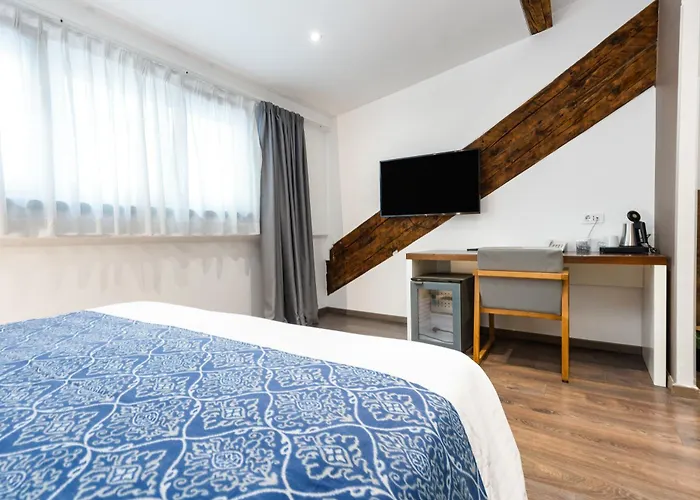 Azur Luxury Guest house Split