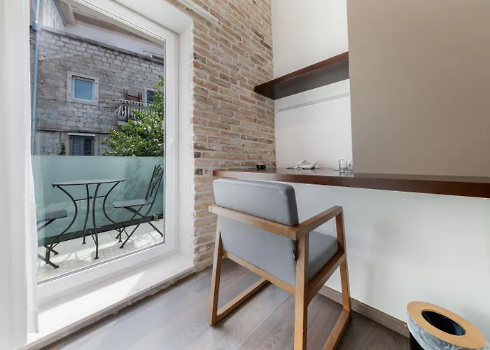 Azur Luxury 4* Split