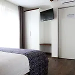 Gostinjska kuća Azur Luxury 4*