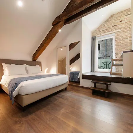 Azur Palace Luxury Penzion 4*