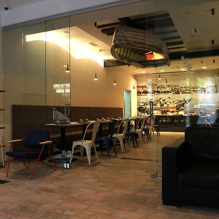 Azur Palace Luxury 4* Σπλιτ