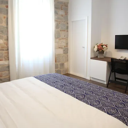 Azur Luxury Split