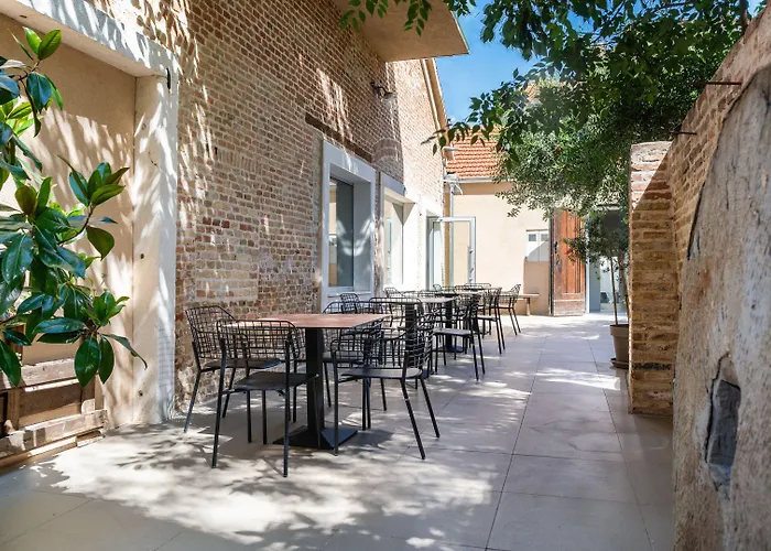 Azur Luxury 4* Split