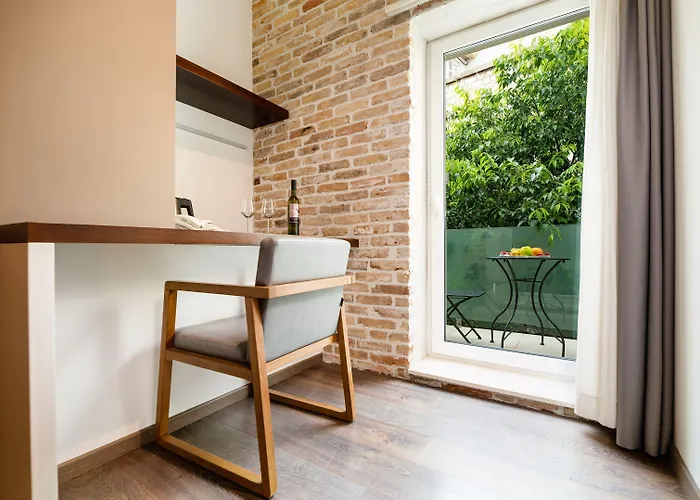 Azur Luxury Guest house Split