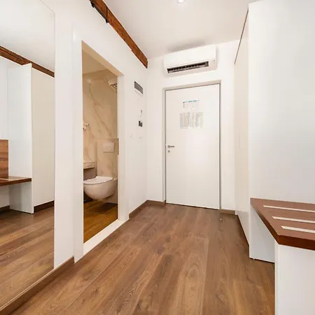 Azur Palace Luxury Konukevi